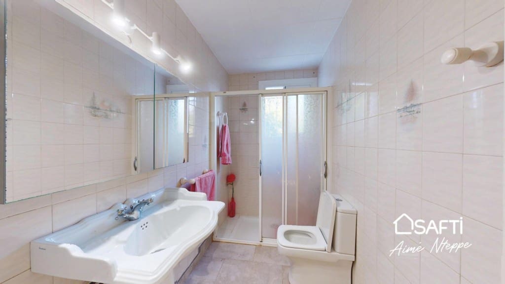 4 sovrum Villa till salu i Girona stad med pool garage - 800 000 € (Ref: 10075486)
