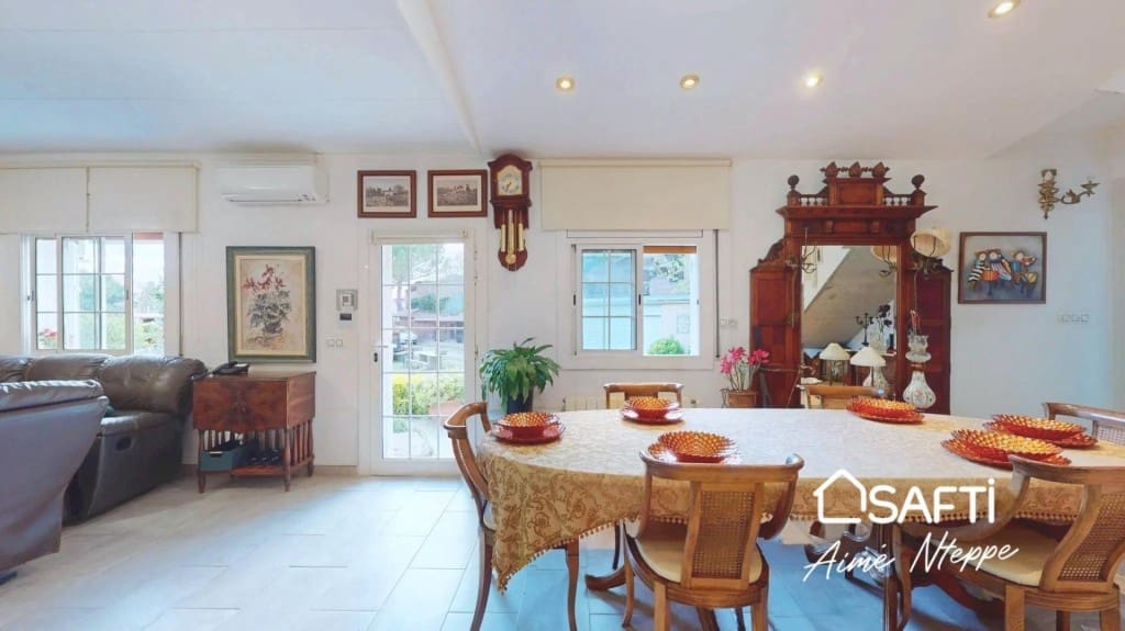 4 sovrum Villa till salu i Girona stad med pool garage - 800 000 € (Ref: 10075486)