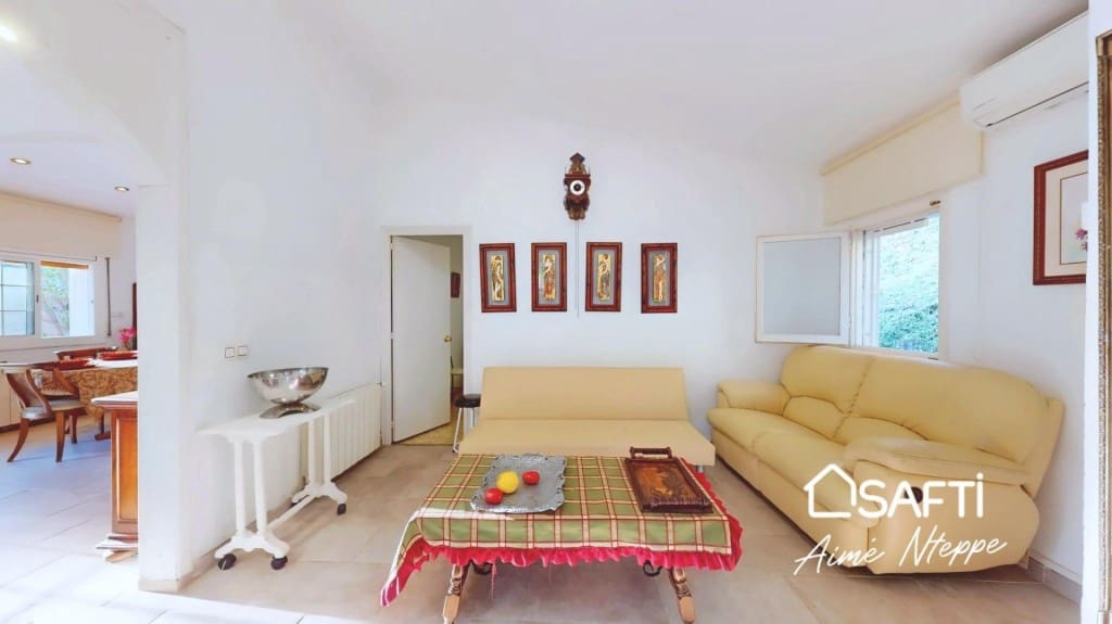4 sovrum Villa till salu i Girona stad med pool garage - 800 000 € (Ref: 10075486)