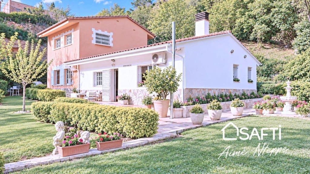4 sovrum Villa till salu i Girona stad med pool garage - 800 000 € (Ref: 10075486)