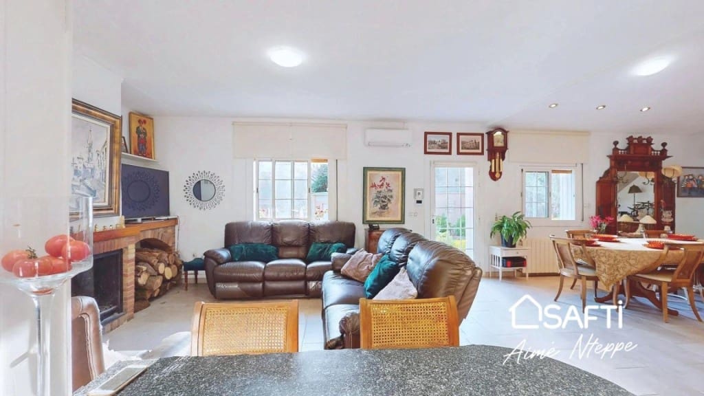 4 sovrum Villa till salu i Girona stad med pool garage - 800 000 € (Ref: 10075486)