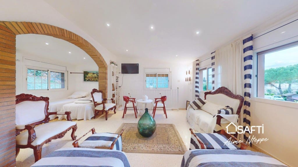 4 sovrum Villa till salu i Girona stad med pool garage - 800 000 € (Ref: 10075486)