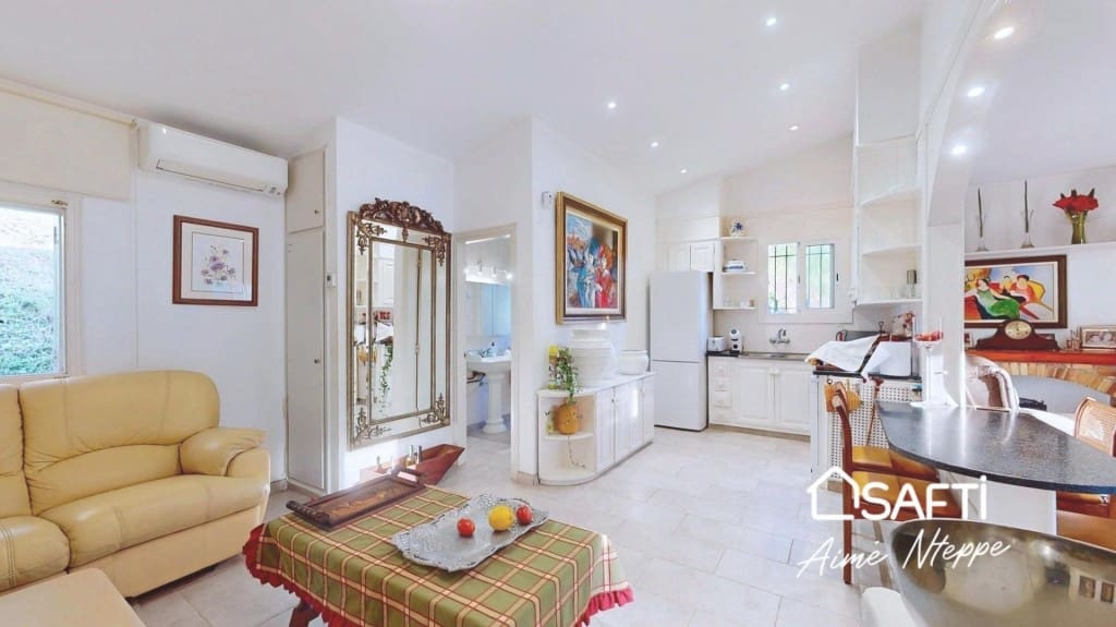 4 sovrum Villa till salu i Girona stad med pool garage - 800 000 € (Ref: 10075486)