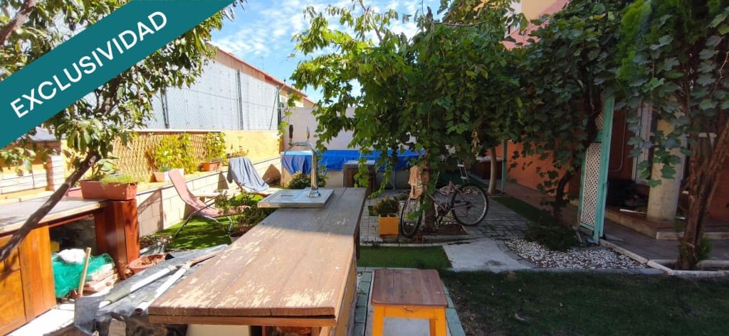 3 bedroom Villa for sale in Cubas de la Sagra - € 399,000 (Ref: 10075489)