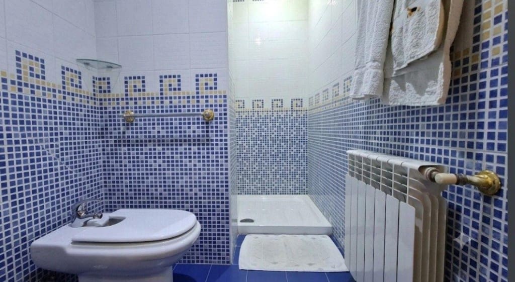 5 bedroom Flat for sale in Ponferrada - € 330,000 (Ref: 10075490)