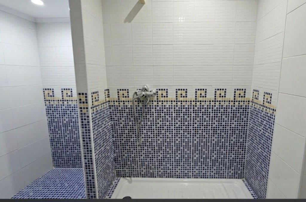 5 bedroom Flat for sale in Ponferrada - € 330,000 (Ref: 10075490)