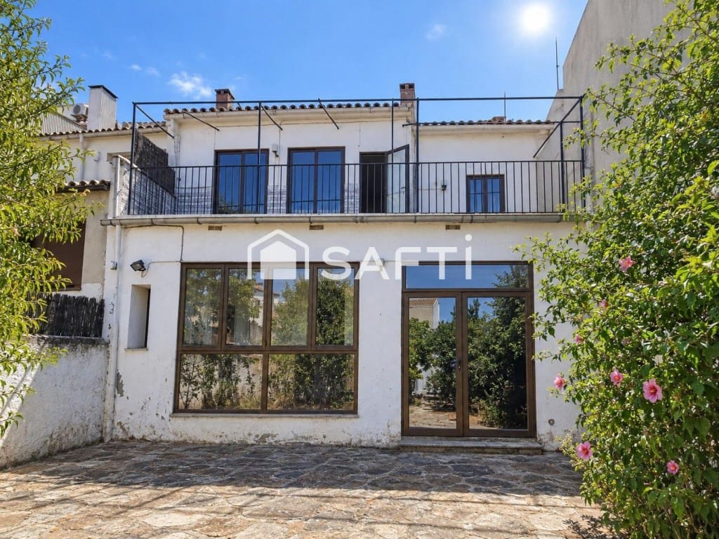 5 slaapkamer Villa te koop in Begues - € 679.000 (Ref: 10075491)