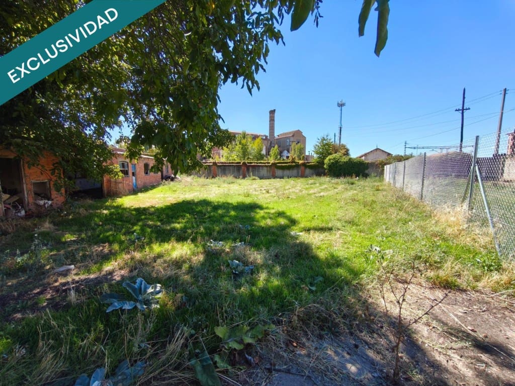 Bauplatz zu verkaufen in Veguellina de Orbigo - 200.000 € (Ref: 10075492)