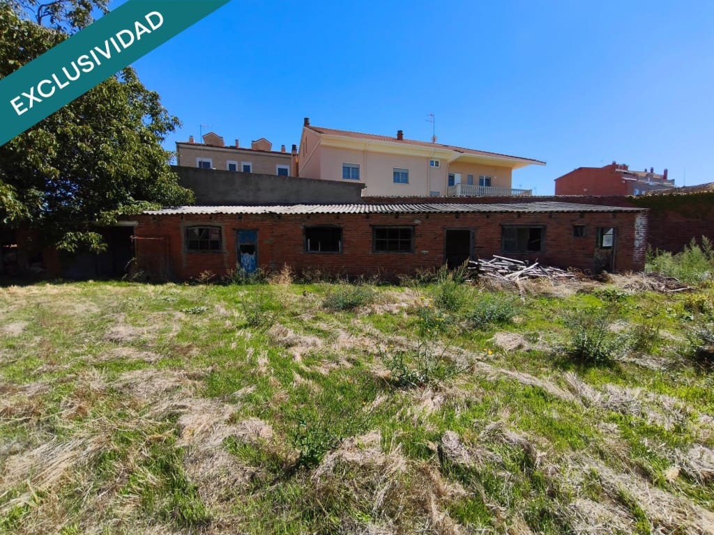 Bauplatz zu verkaufen in Veguellina de Orbigo - 200.000 € (Ref: 10075492)