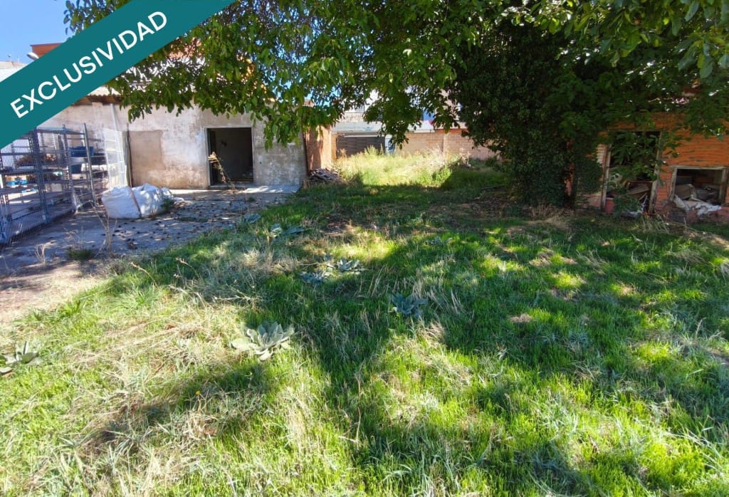Bauplatz zu verkaufen in Veguellina de Orbigo - 200.000 € (Ref: 10075492)