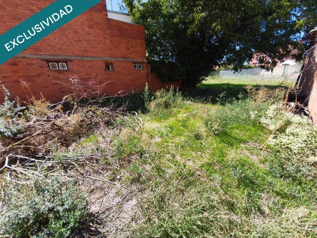 Bauplatz zu verkaufen in Veguellina de Orbigo - 200.000 € (Ref: 10075492)