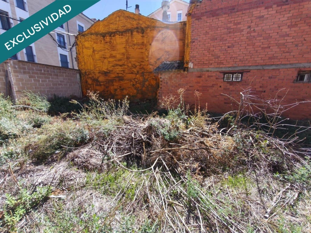 Bauplatz zu verkaufen in Veguellina de Orbigo - 200.000 € (Ref: 10075492)