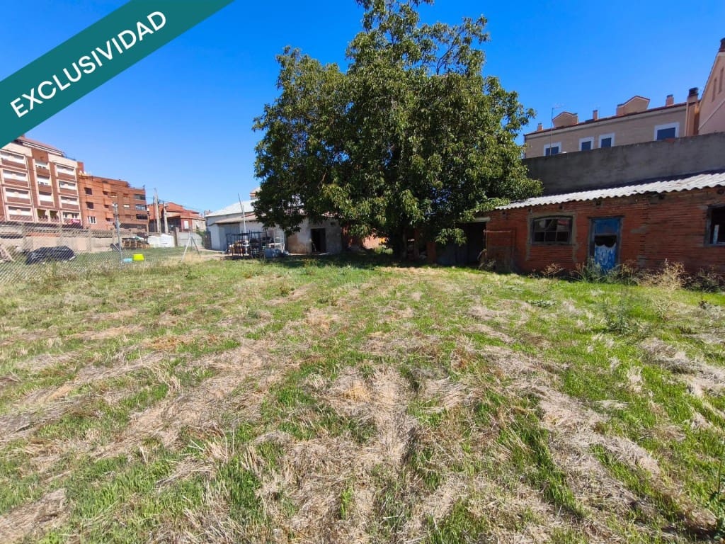 Bauplatz zu verkaufen in Veguellina de Orbigo - 200.000 € (Ref: 10075492)