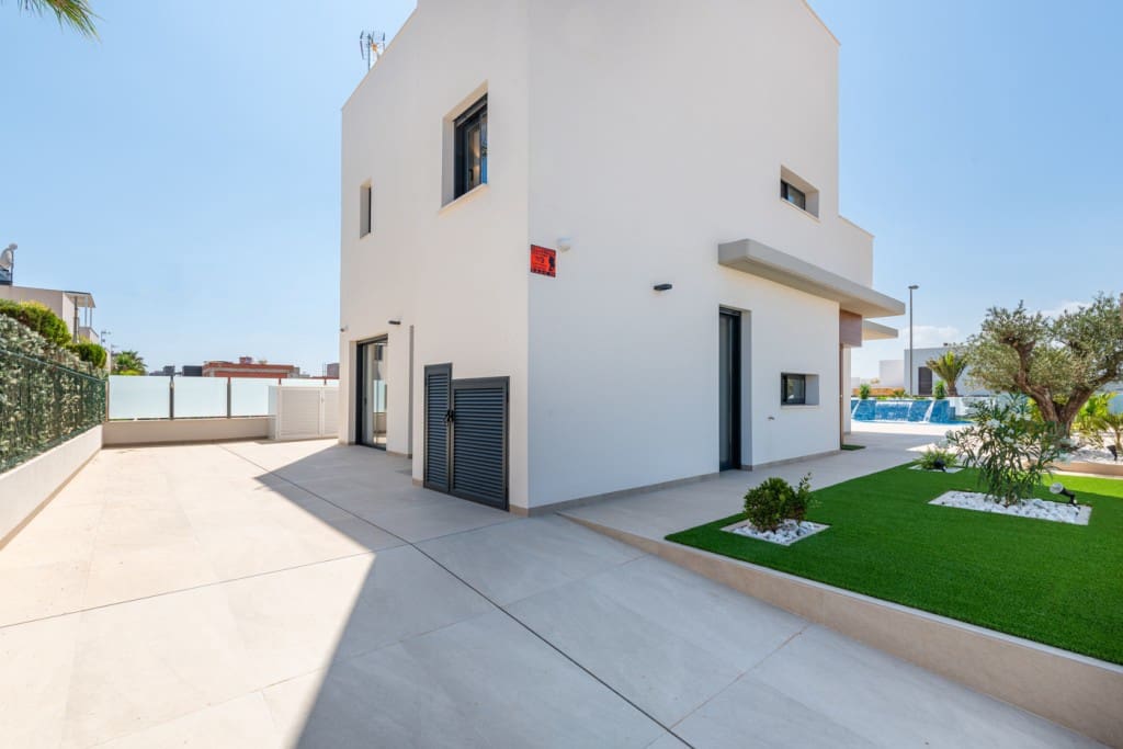 3 Zimmer Villa zu verkaufen in Dehesa de Campoamor - 995.000 € (Ref: 10075493)