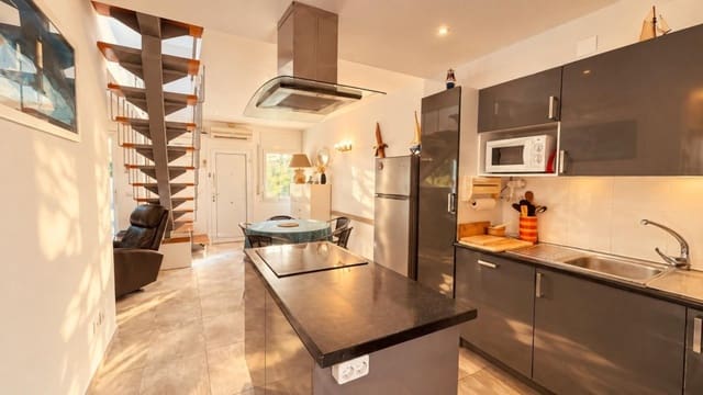 3 quarto Moradia em Banda para venda em Santa Margarida, Roses - 440 000 € (Ref: 10078057)
