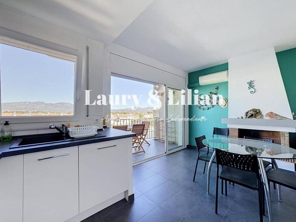 2 bedroom Apartment for sale in Empuriabrava - € 189,000 (Ref: 10078058)