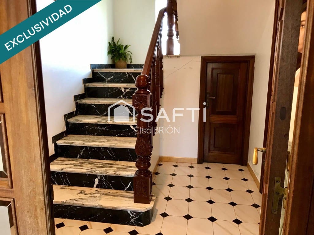 4 sovrum Villa till salu i Noia - 229 000 € (Ref: 10080974)