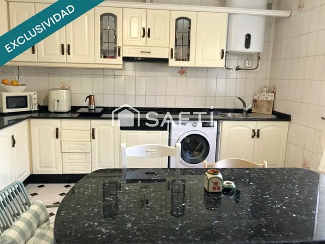 Chalet de 4 habitaciones en Noia en venta - 229.000 € (Ref: 10080974)
