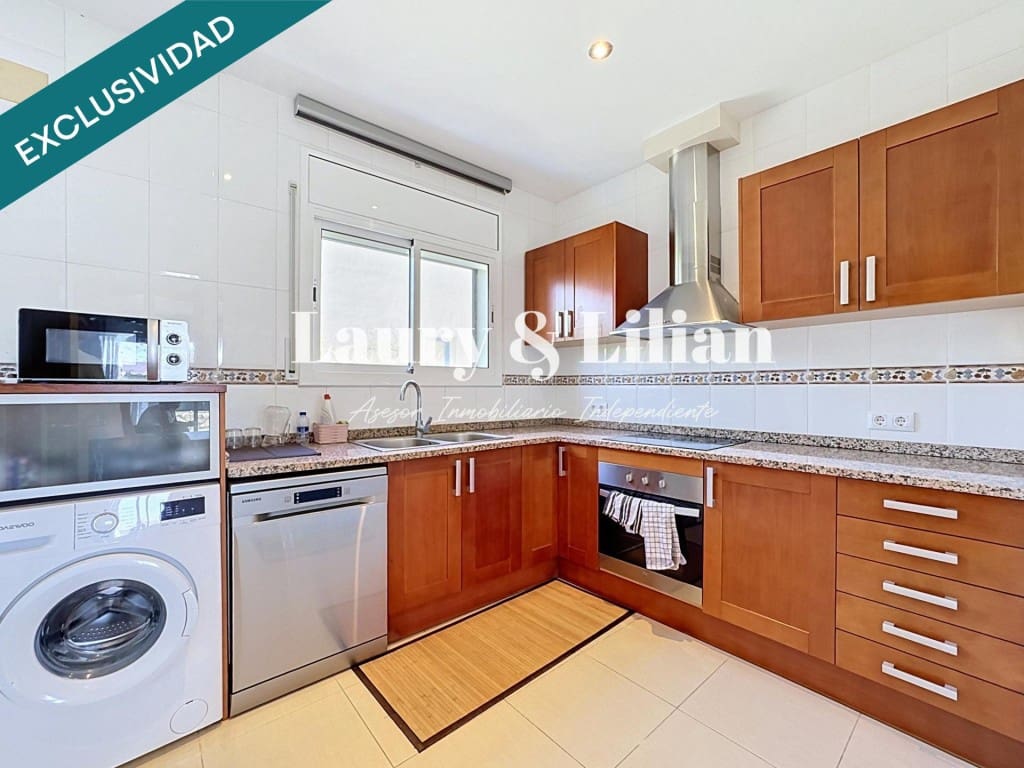 3 chambre Villa/Maison à vendre à Empuriabrava avec piscine garage - 319 000 € (Ref: 10080975)