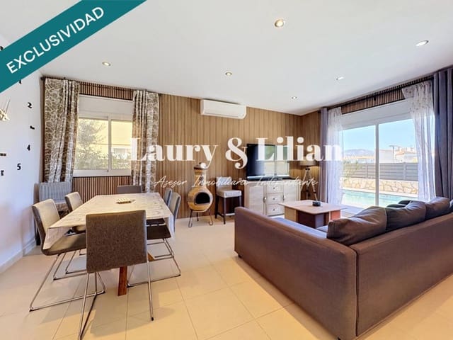 3 chambre Villa/Maison à vendre à Empuriabrava, Castelló d'Empúries avec piscine garage - 319 000 € (Ref: 10080975)