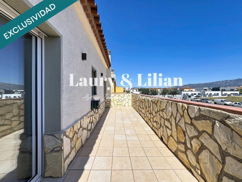 3 chambre Villa/Maison à vendre à Empuriabrava avec piscine garage - 319 000 € (Ref: 10080975)