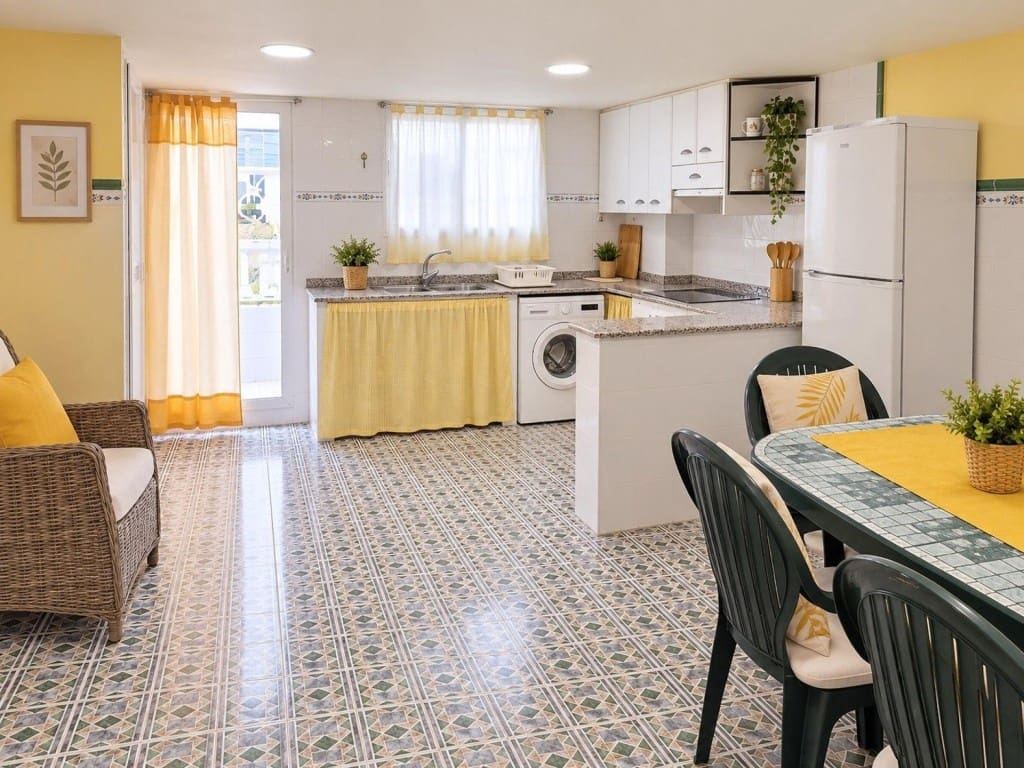 3 soverom Rekkehus til salgs i Oropesa  - € 175 000 (Ref: 10080977)