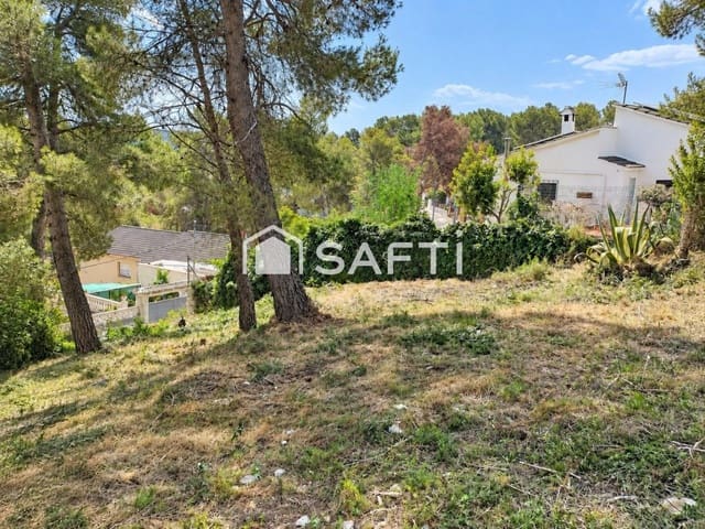Tontti myytävänä paikassa Canyelles - 25 000 € (Ref: 10080978)