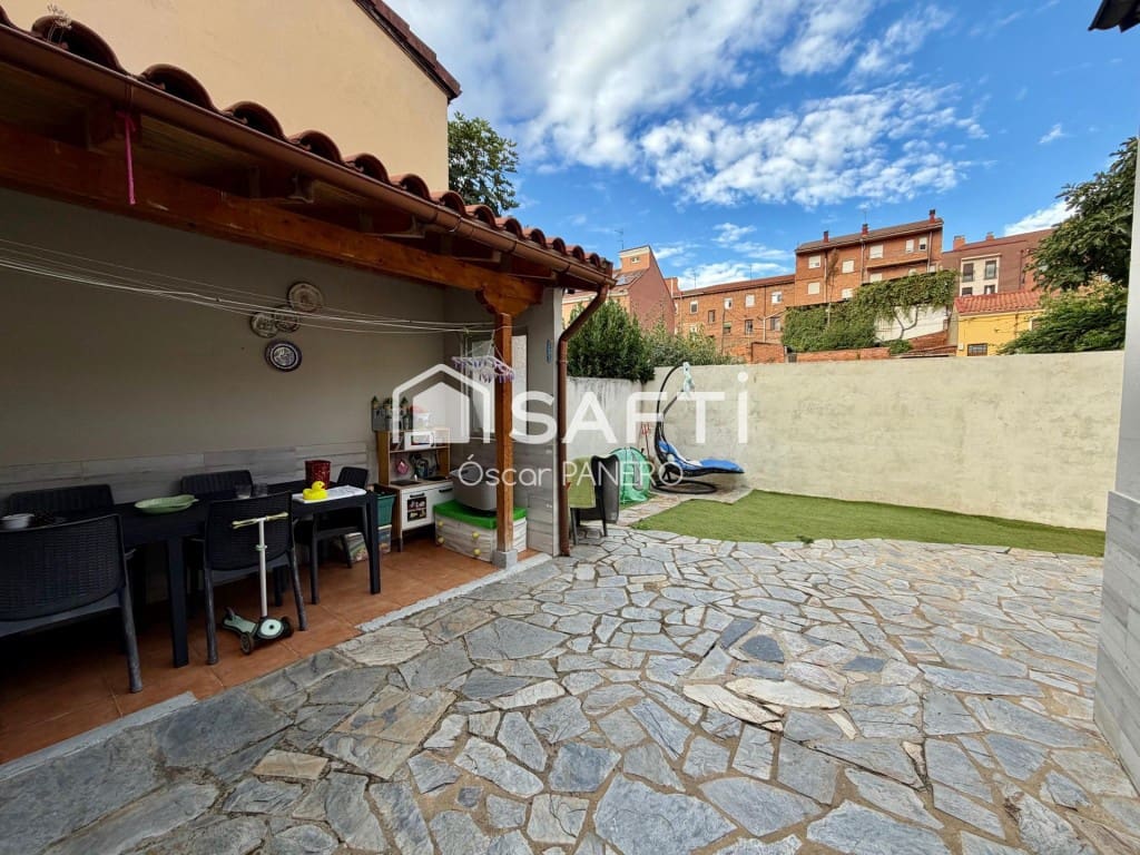 3 Zimmer Reihenhaus zu verkaufen in San Andres del Rabanedo - 210.000 € (Ref: 10080980)