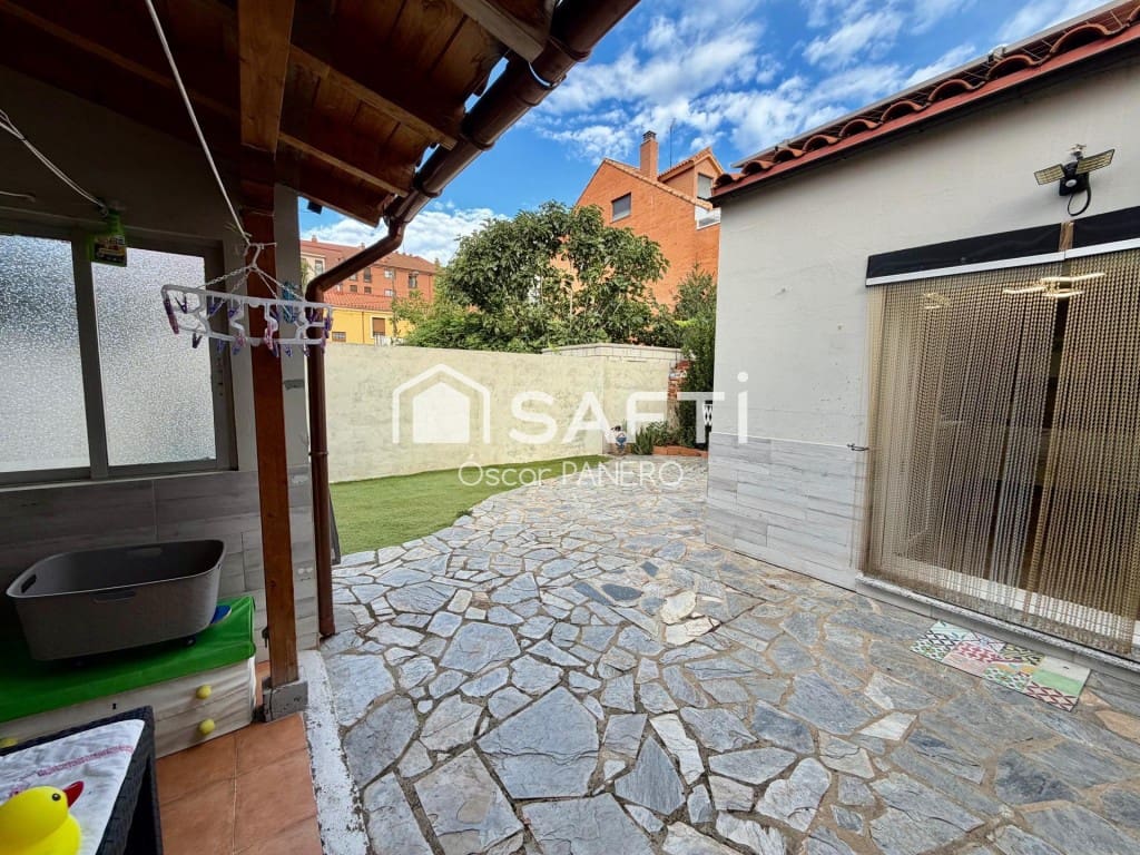 3 Zimmer Reihenhaus zu verkaufen in San Andres del Rabanedo - 210.000 € (Ref: 10080980)
