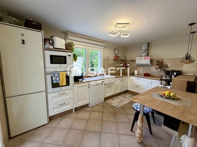 3 chambre Villa/Maison Mitoyenne à vendre à San Andrés del Rabanedo - 210 000 € (Ref: 10080980)