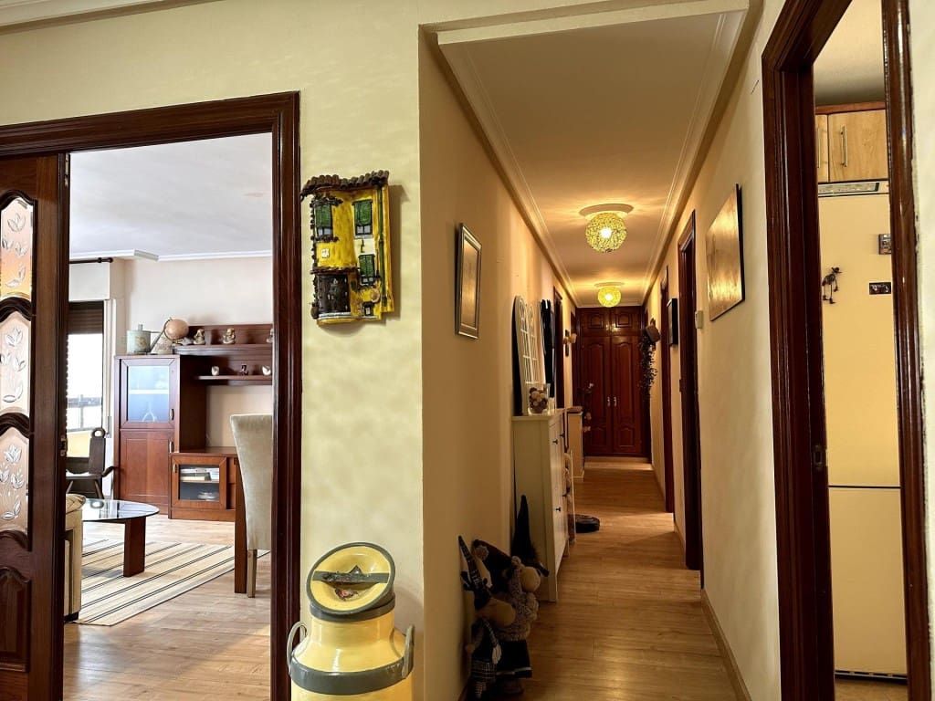 4 sovrum Lägenhet till salu i Leon stad med garage - 159 900 € (Ref: 10085934)
