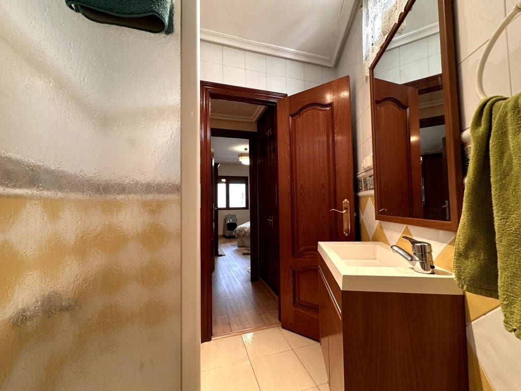 4 sovrum Lägenhet till salu i Leon stad med garage - 159 900 € (Ref: 10085934)