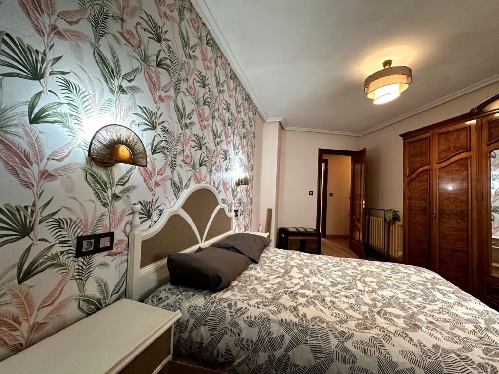4 sovrum Lägenhet till salu i Leon stad med garage - 159 900 € (Ref: 10085934)
