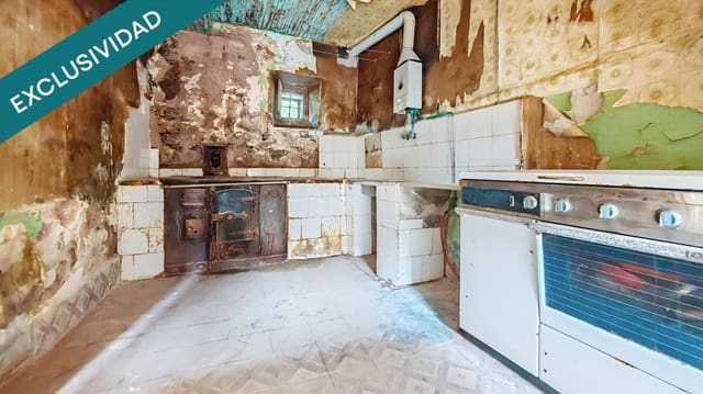 4 slaapkamer Villa te koop in Grado met garage - € 69.000 (Ref: 10089409)