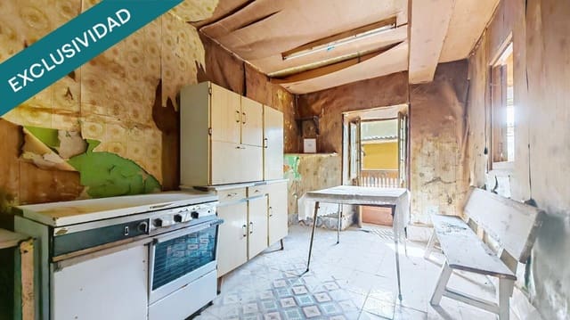 4 slaapkamer Villa te koop in Grado met garage - € 69.000 (Ref: 10089409)
