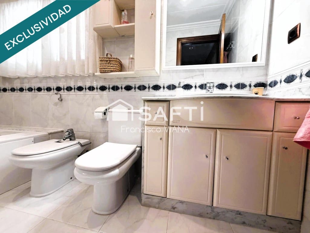 4 Zimmer Villa zu verkaufen in Pineda de Mar mit Pool Garage - 735.000 € (Ref: 10089410)