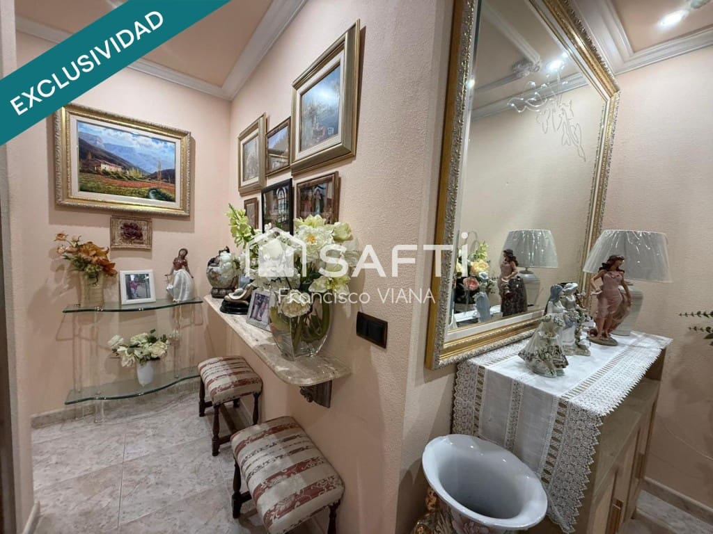 4 Zimmer Villa zu verkaufen in Pineda de Mar mit Pool Garage - 735.000 € (Ref: 10089410)