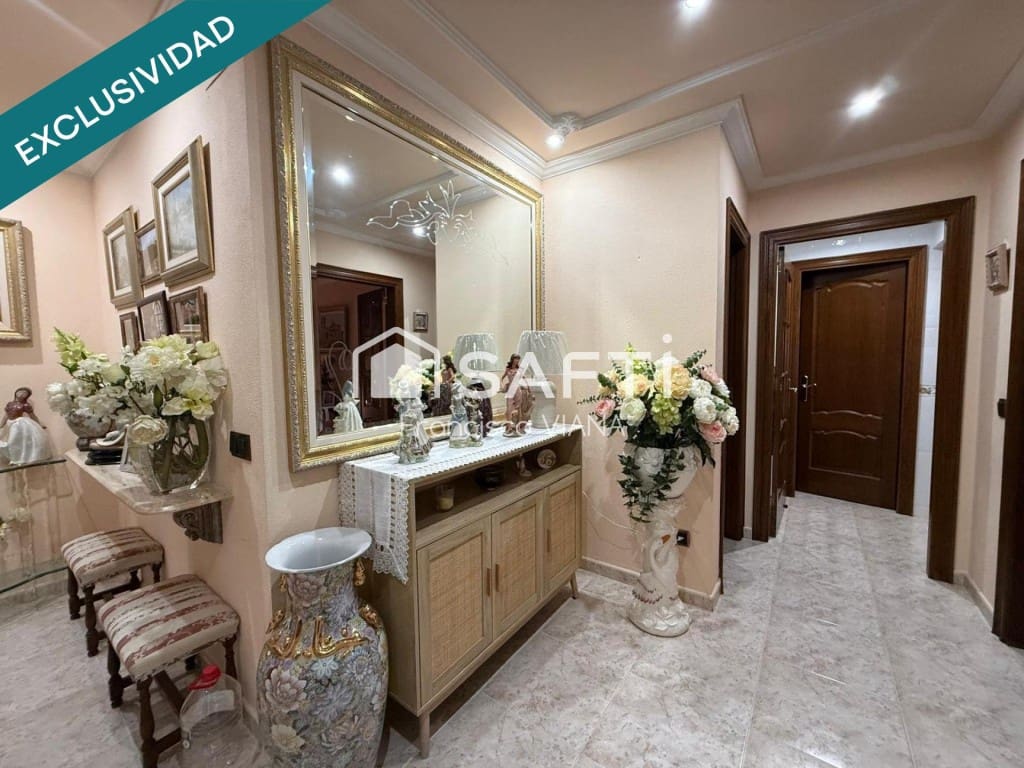 4 Zimmer Villa zu verkaufen in Pineda de Mar mit Pool Garage - 735.000 € (Ref: 10089410)
