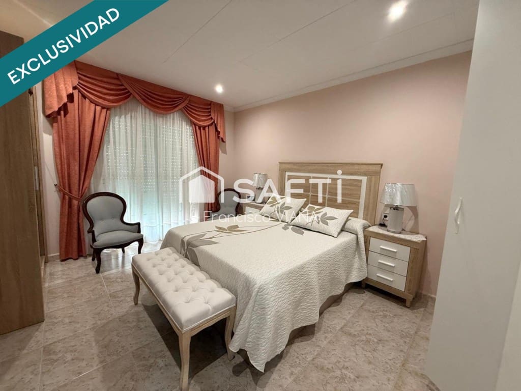 4 Zimmer Villa zu verkaufen in Pineda de Mar mit Pool Garage - 735.000 € (Ref: 10089410)