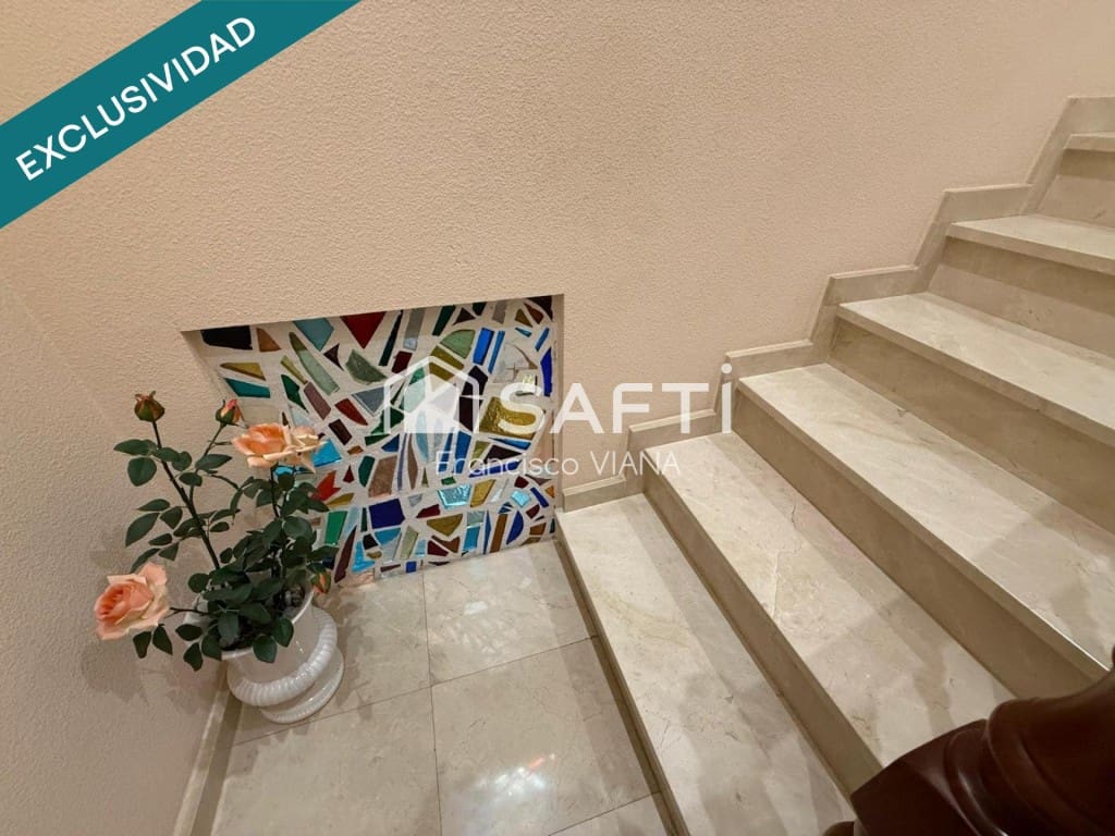 4 Zimmer Villa zu verkaufen in Pineda de Mar mit Pool Garage - 735.000 € (Ref: 10089410)