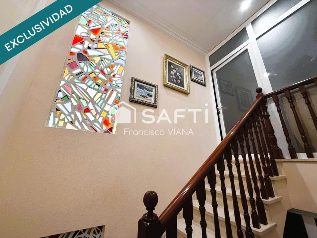 4 Zimmer Villa zu verkaufen in Pineda de Mar mit Pool Garage - 735.000 € (Ref: 10089410)