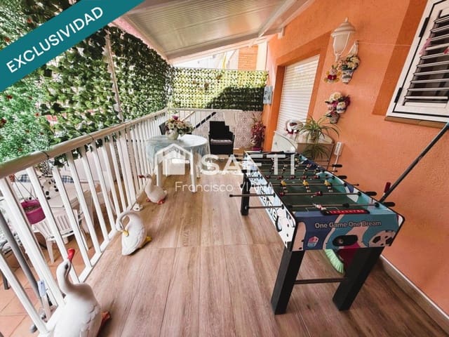 4 Zimmer Villa zu verkaufen in Pineda de Mar mit Pool Garage - 735.000 € (Ref: 10089410)