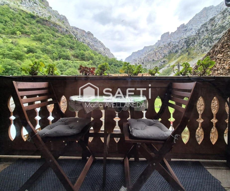 Finca/Casa Rural de 4 habitaciones en Posada de Valdeón en venta - 465.000 € (Ref: 10089411)