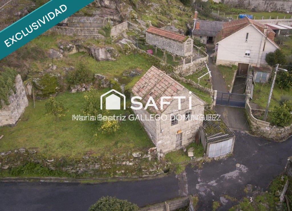 2 slaapkamer Finca/Landhuis te koop in Ponte Sampaio met garage - € 45.000 (Ref: 10094385)