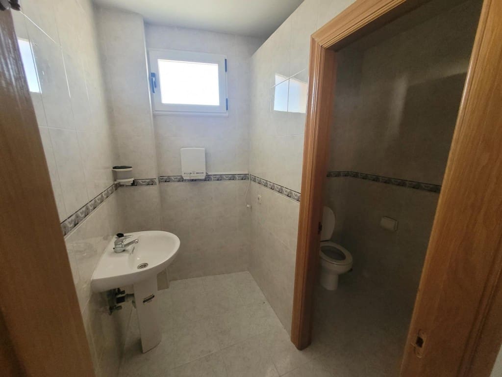 4 sovrum Villa till salu i Cuellar - 285 000 € (Ref: 10094392)