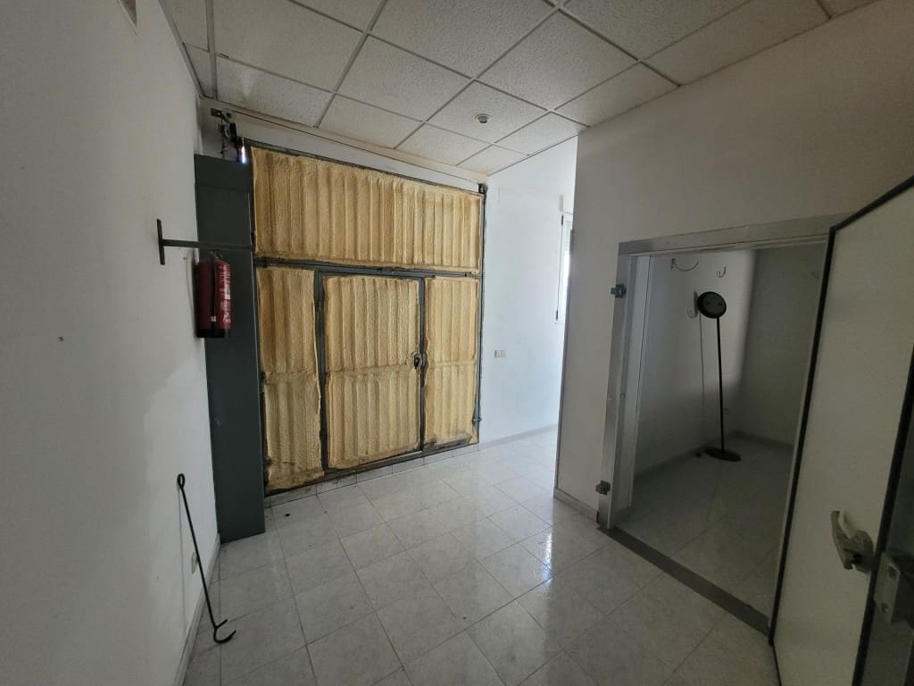 4 sovrum Villa till salu i Cuellar - 285 000 € (Ref: 10094392)