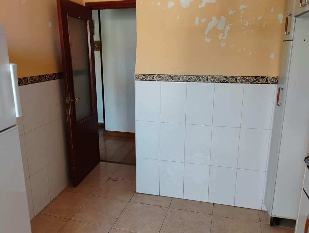 Apartamento de 4 habitaciones en Vitoria-Gasteiz en venta - 205.000 € (Ref: 10094396)