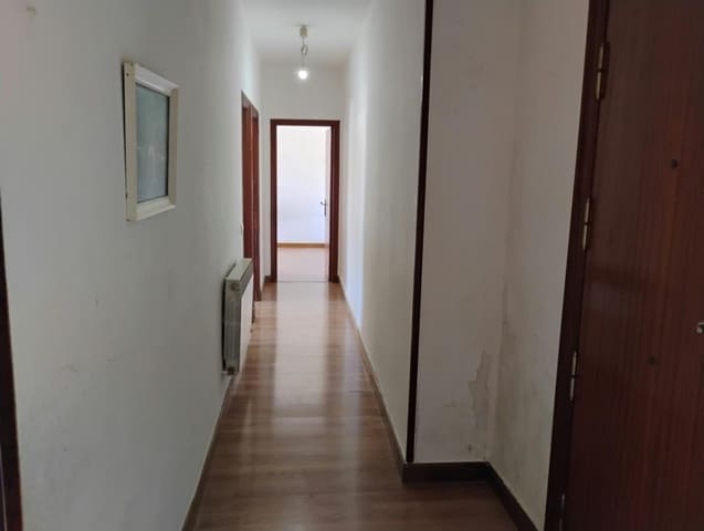 4 Zimmer Apartment zu verkaufen in Vitoria-Gasteiz - 205.000 € (Ref: 10094396)