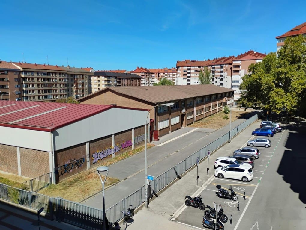 Apartamento de 4 habitaciones en Vitoria-Gasteiz en venta - 205.000 € (Ref: 10094396)