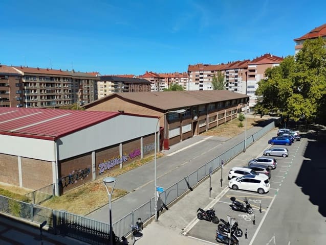 4 Zimmer Apartment zu verkaufen in Vitoria-Gasteiz - 205.000 € (Ref: 10094396)